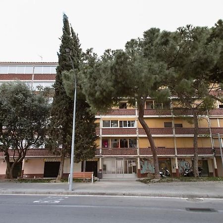 Habitaciones Bonitas Y Comodas L'Hospitalet de Llobregat Exterior photo